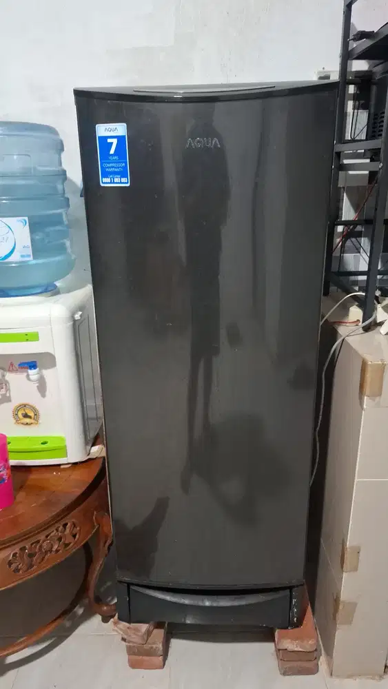 CEK DESKRIPSI LENGKAP, JUAL KULKAS 1 PINTU BEKAS MERK AQUA
