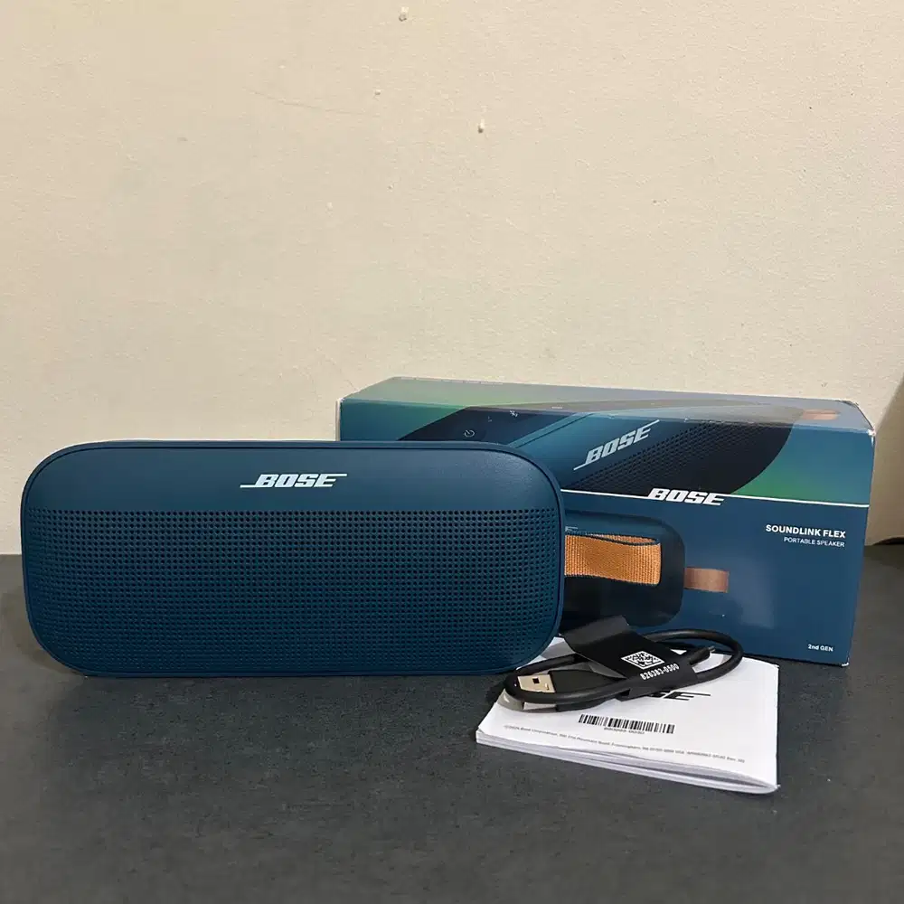 BOSE SOUNDLINK FLEX GEN 2 FULLSET ORIGINAL LIKE NEW speaker
