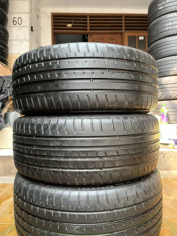 Ban Accelera PHI 235 35 r20 2Pcs