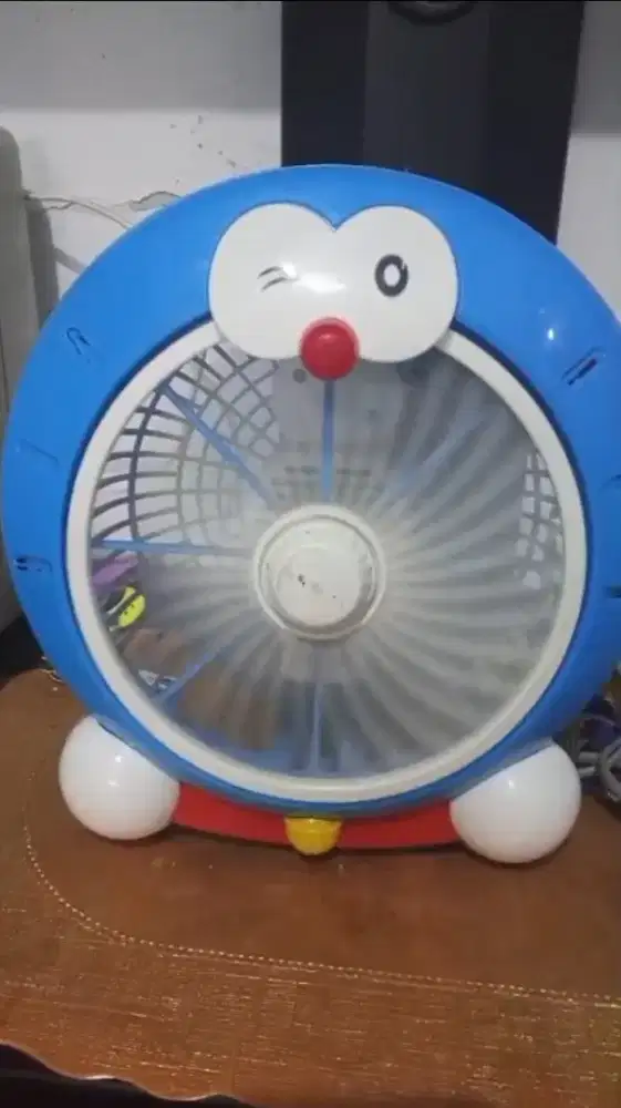 Kipas angin karakter