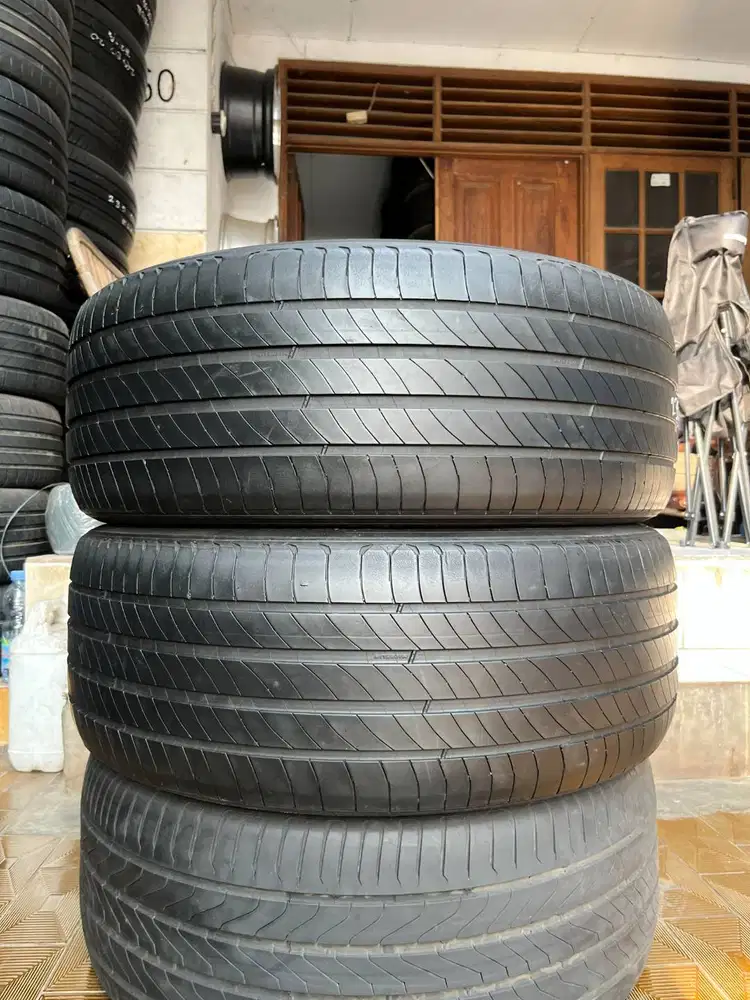 Ban Michelin Primacy 4 235 55 r19 4Pcs