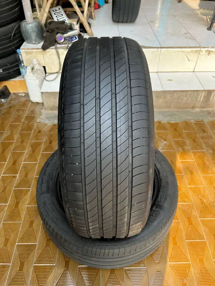 Ban Michelin e Primacy 235 60 r18 1Pcs