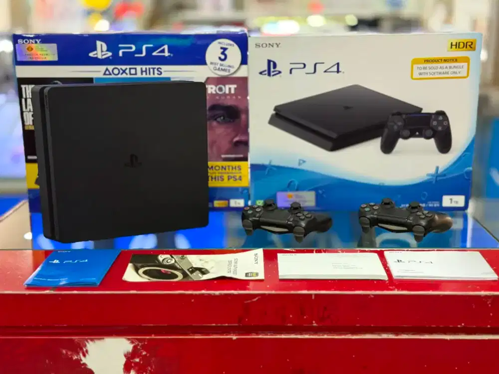 PS4 SLIM 1TB Seri 2218B Lengkap 2 Stik RESMI