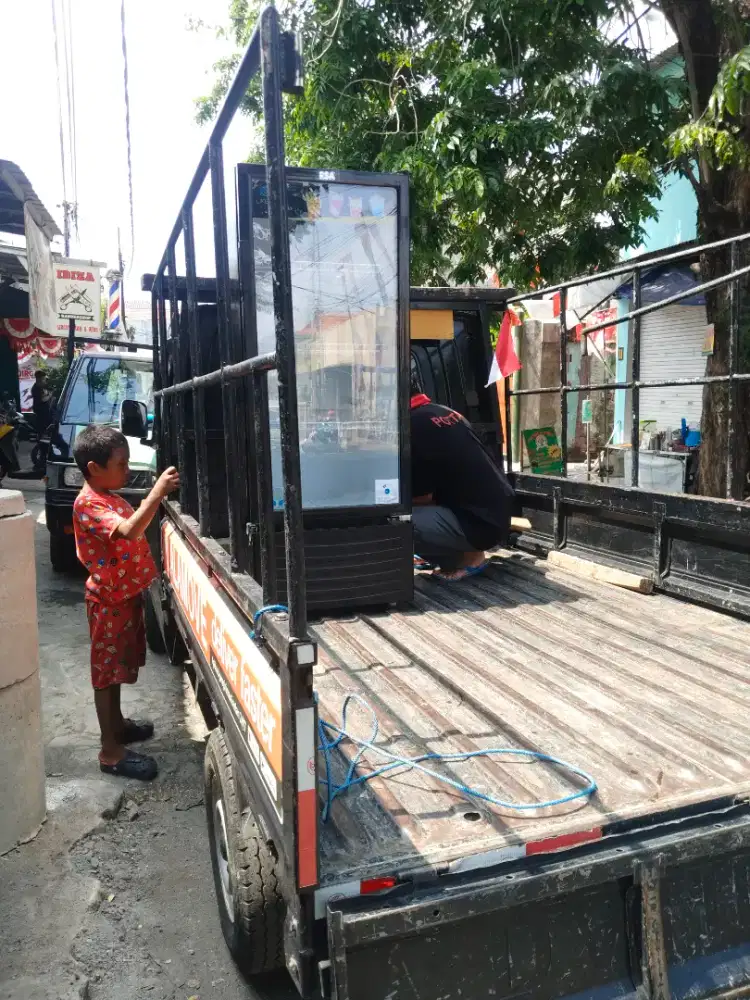 Dicari showcase rusak normal siap ambil
