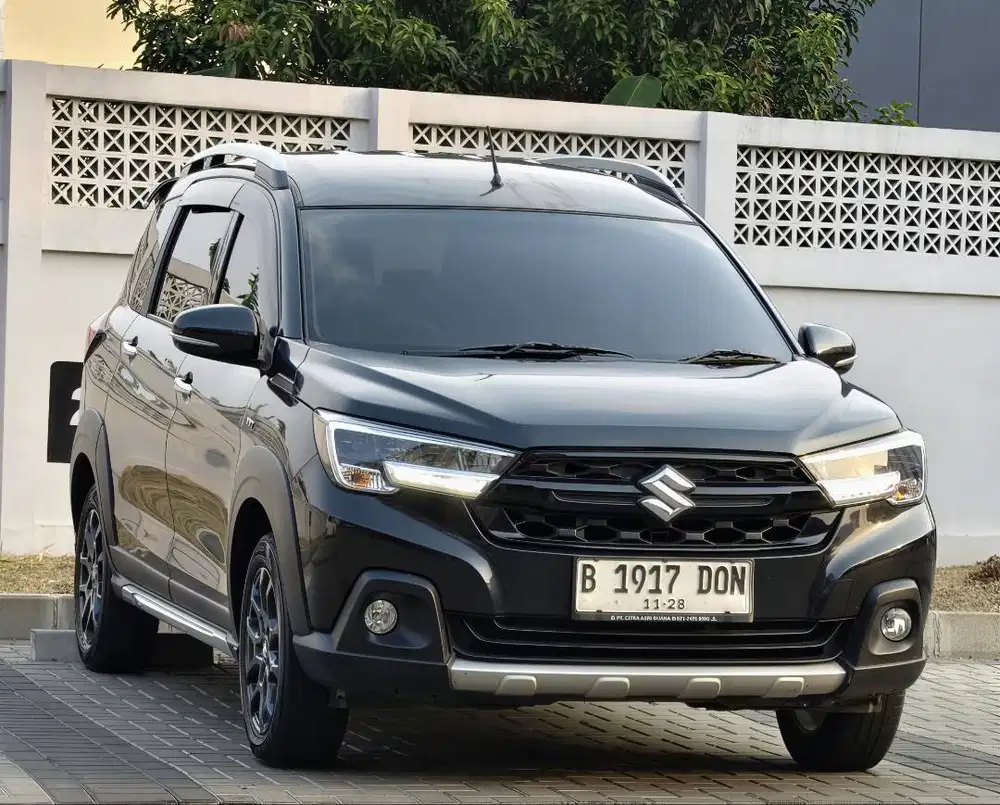 TDP 30jt !! Suzuki XL7 1.5 Alpha Hybrid AT 2023 Hitam
