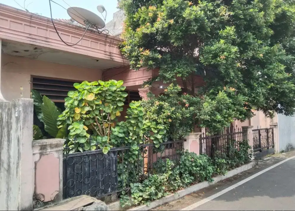 DIJUAL BU RUMAH TINGKAT 1½ LT PESANGGRAHAN DEKAT TOL | SHM