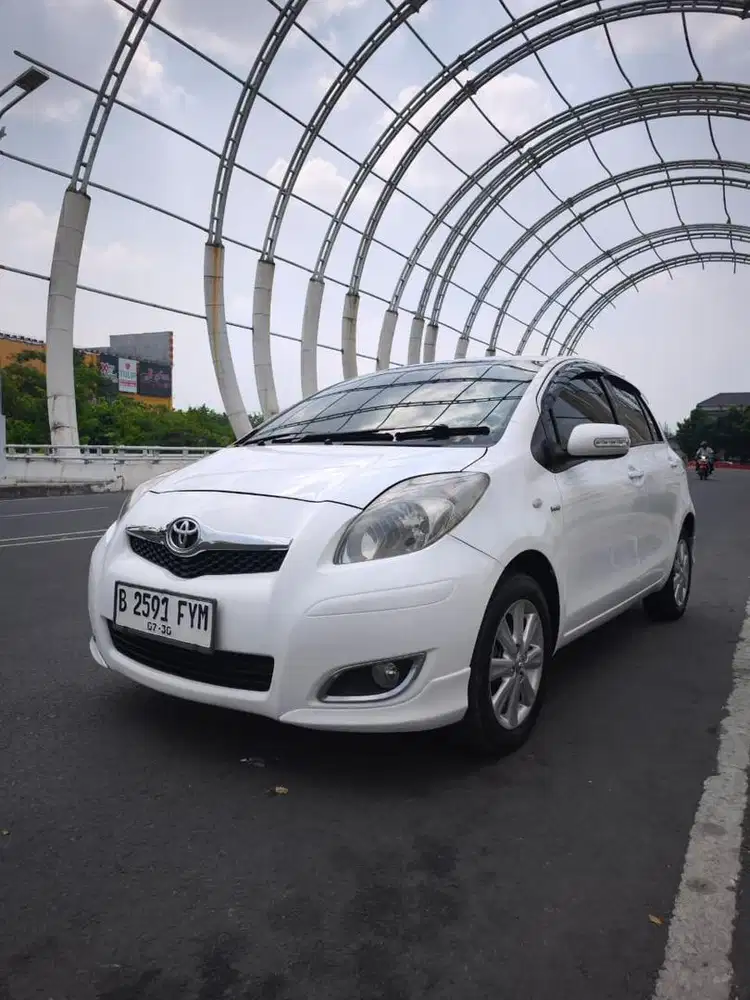 YARIS 2012 E AT MATIC