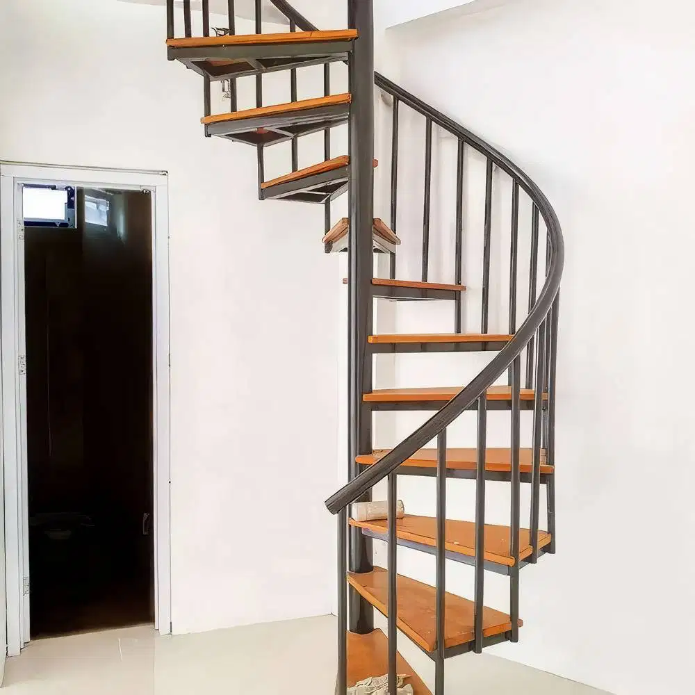 Tangga Besi Indoor Outdoor Minimalis Custom untuk Rumah Modern