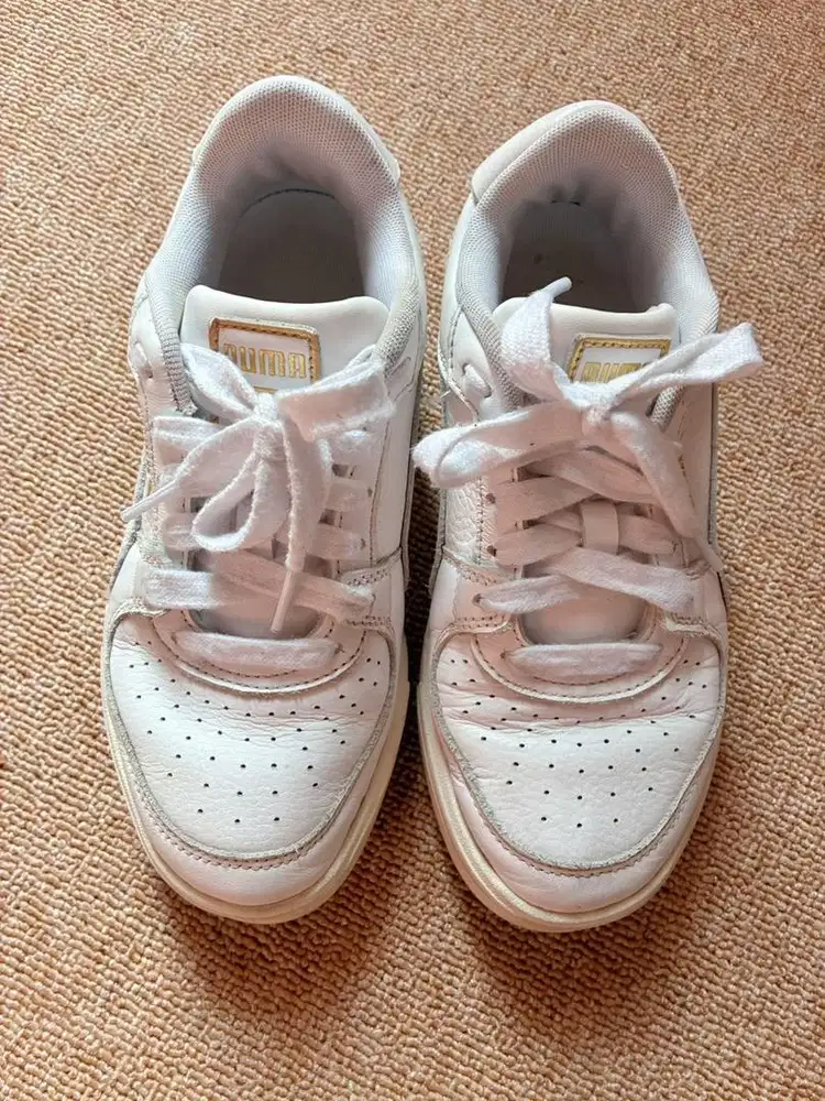 Sepatu puma original buat wanita