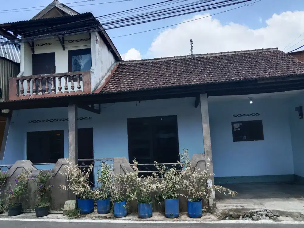 Turun Harga! Rumah Strategis Glintung Malang. Dekat Stasiun Kota Baru, Universitas Widyagama Malang, RS Persada Hospital, Alun-Alun Tugu.MLG00084