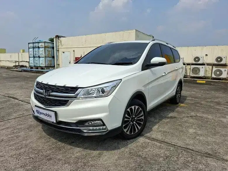 DP RENDAH - Wuling Cortez 1.5 CT Lux Bensin-AT 2022