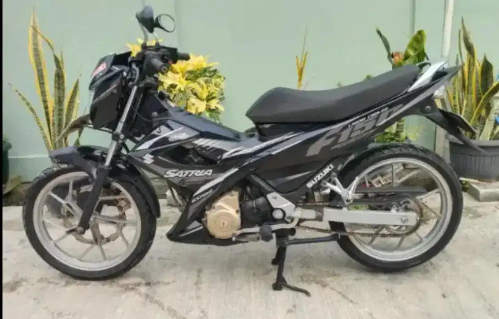 Suzuki Satria F 150cc thn 2015 siap pakai di Tangerang