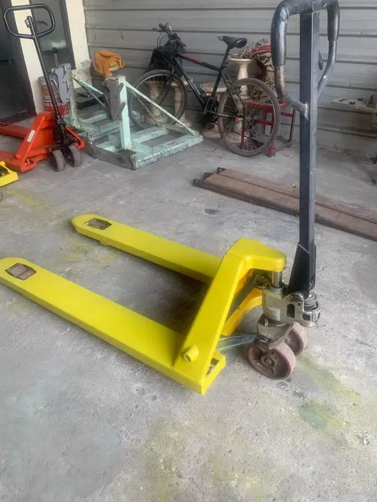 Hand pallet bekas