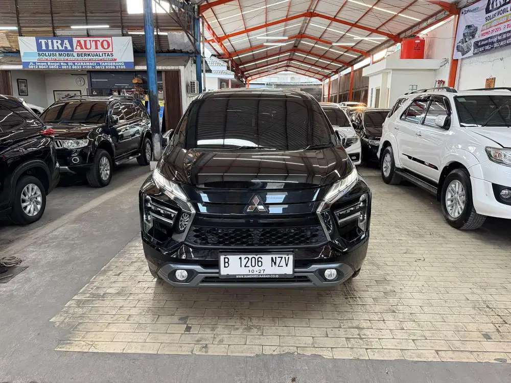 Mitsubishi Xpander X-Pander Ultimate AT MATIC CVT 2022 Hitam BAGUS