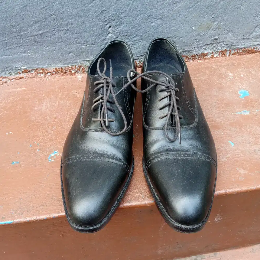 Sale sepatu pria