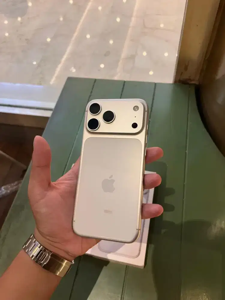 iPhone 17 ProMax 256gb iBox silver