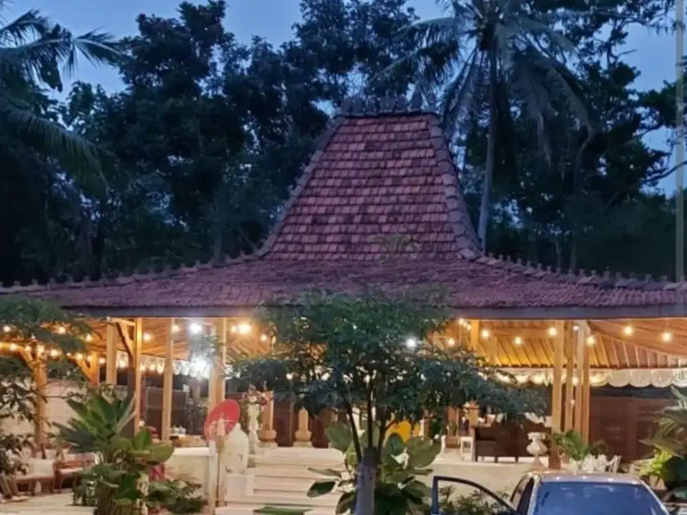 Ruang Usaha Joglo Untuk Kuliner di Dekat Sleman City Hall
