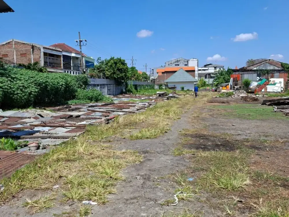 Tanah Raya Kenjeran Lahan Luas Cocok untuk Pool Bebas dari Sampah