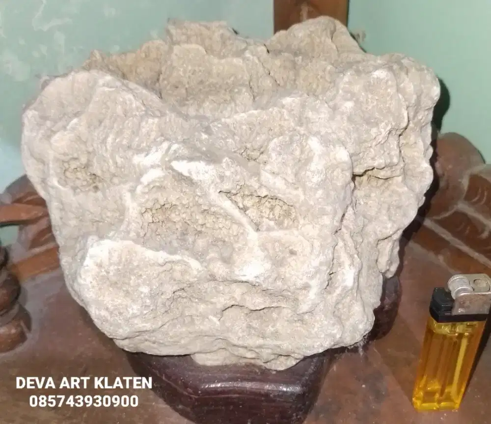 Pajangan meja suiseki A