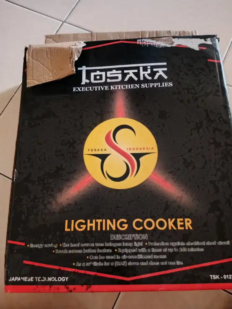 Kompor listrik TOSAKA