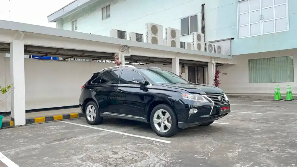 Lexus RX270 at 2013 low km