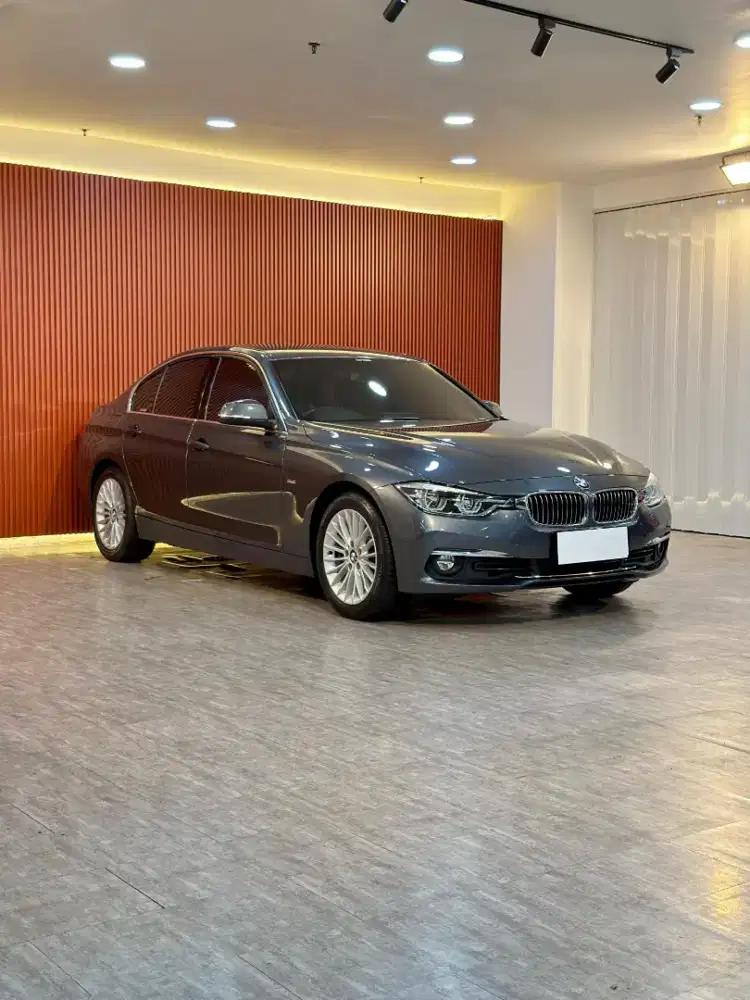 BMW 320i Luxury 2.0 AT Tahun 2018