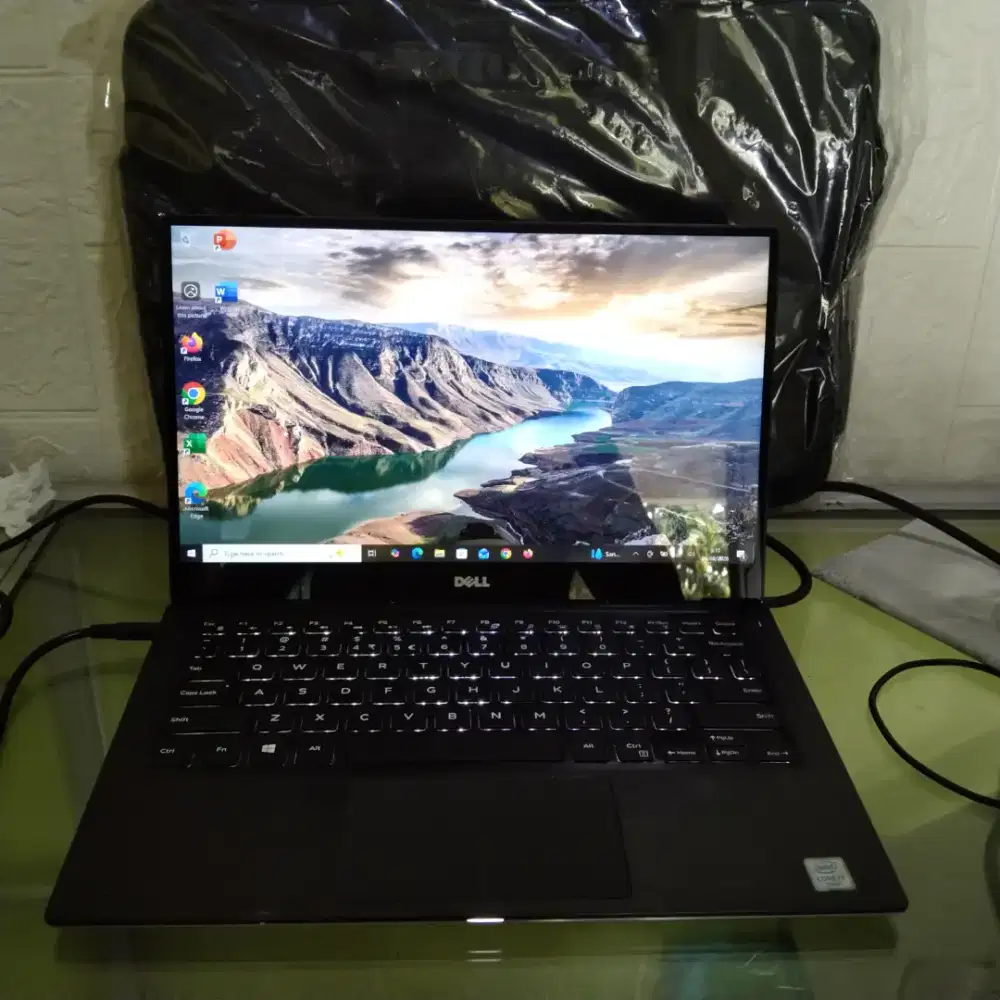 Dell xps 13 core i7 ram 16gb SSD nvme 512gb touchscreen normal