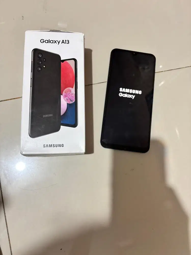 Dijual samsung galaxy A13 6/128 Gb black