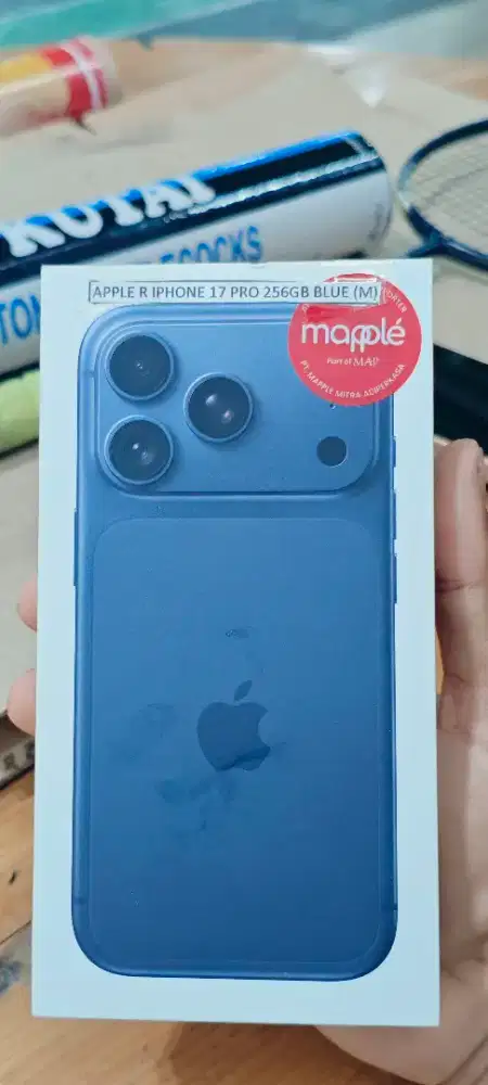 Iphone 17 pro Blue