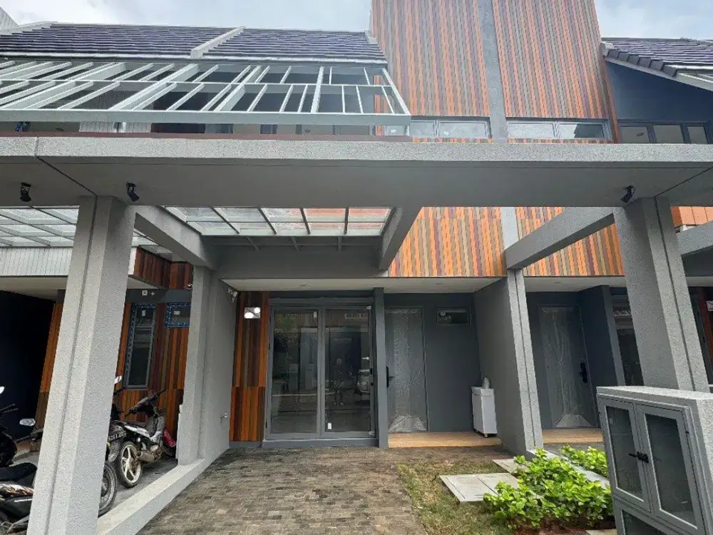 Rumah Siap huni Fasilitas ada kolam Renang Di Asera Harapan Indah