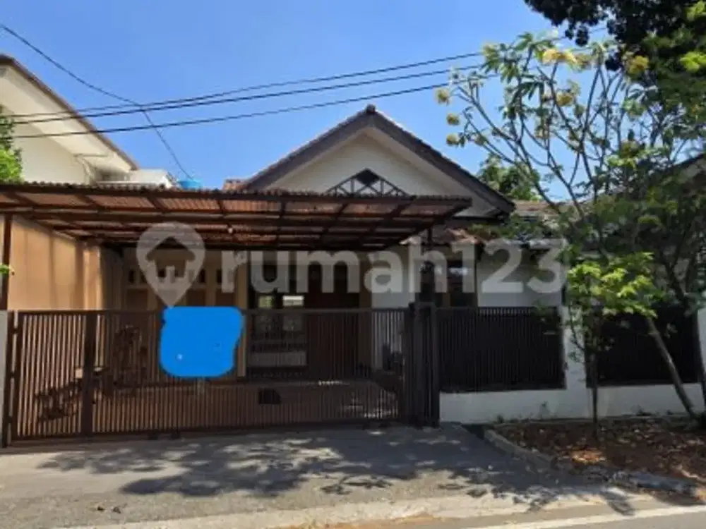 Rumah di Jalan Raya Ramai Griya Loka BSD City