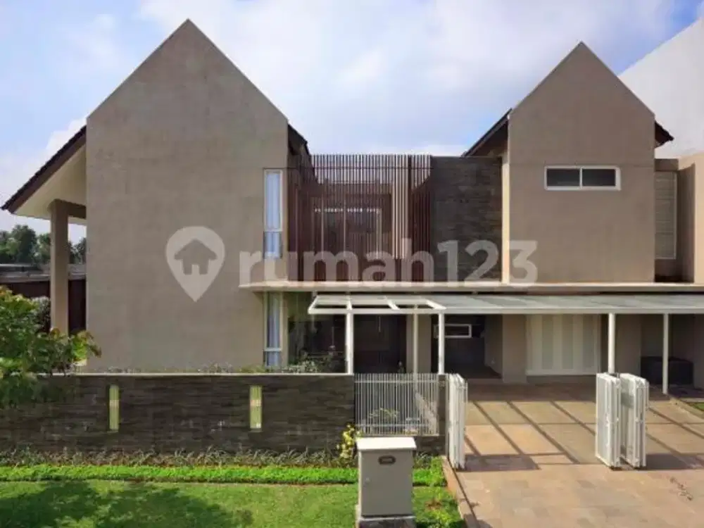 Rumah Mewah Bernuansa Villa di Pondok Hijau Golf Cluster Sapphire