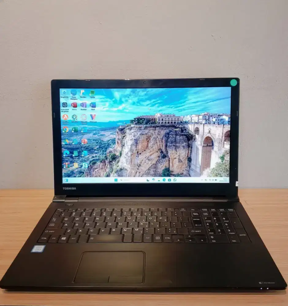 Laptop Sencond Segel Ex inventaris Kantor