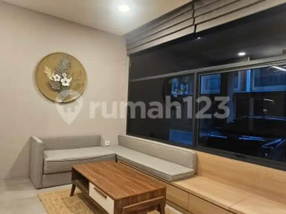 Dijual Rumah Cantik Dan Siap Huni Furnish,Cluster SVADHI TANAKAYU