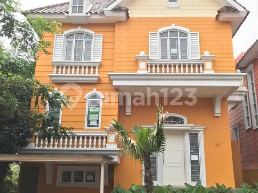 For Sale Lebar 12 M Rumah 3 Lantai Boulevard @Omaha Village Gs