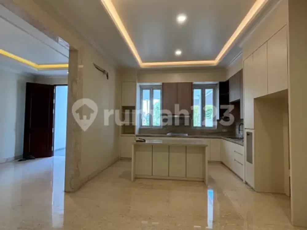 Dijual Rumah Mewah dengan Private Pool & Bebas Banjir di Alsut