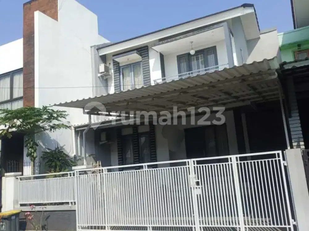 Dijual Rumah 2 Lantai, Bagus, Sangat Strategis di Nusaloka BSD