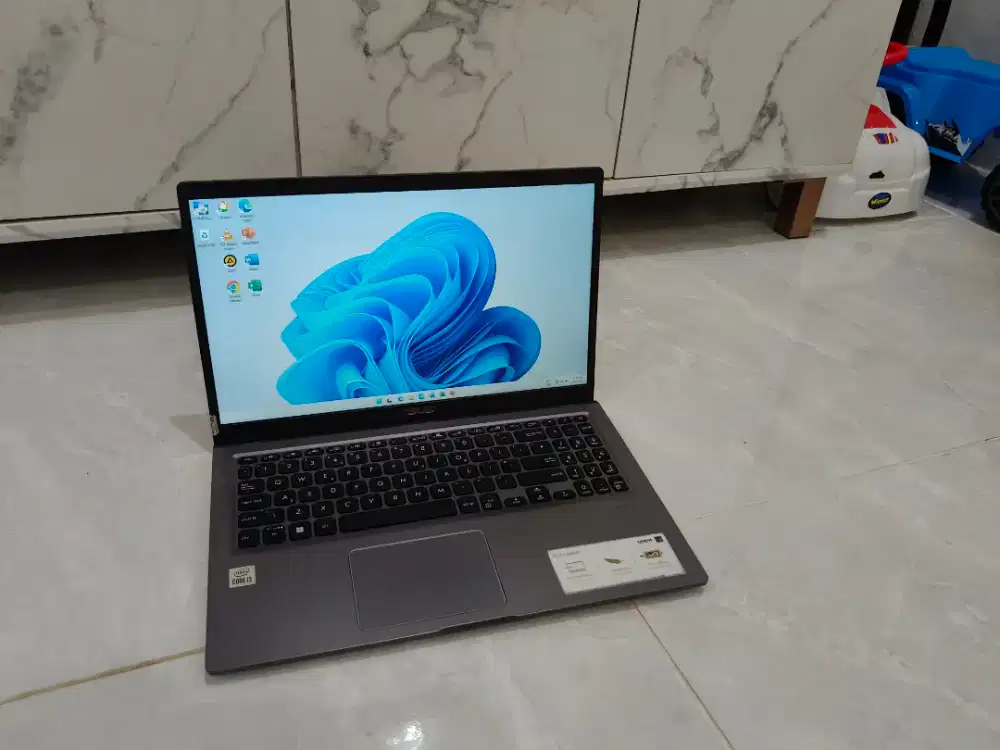 laptop asus core i3 gen 10 8/256gb siap pakai