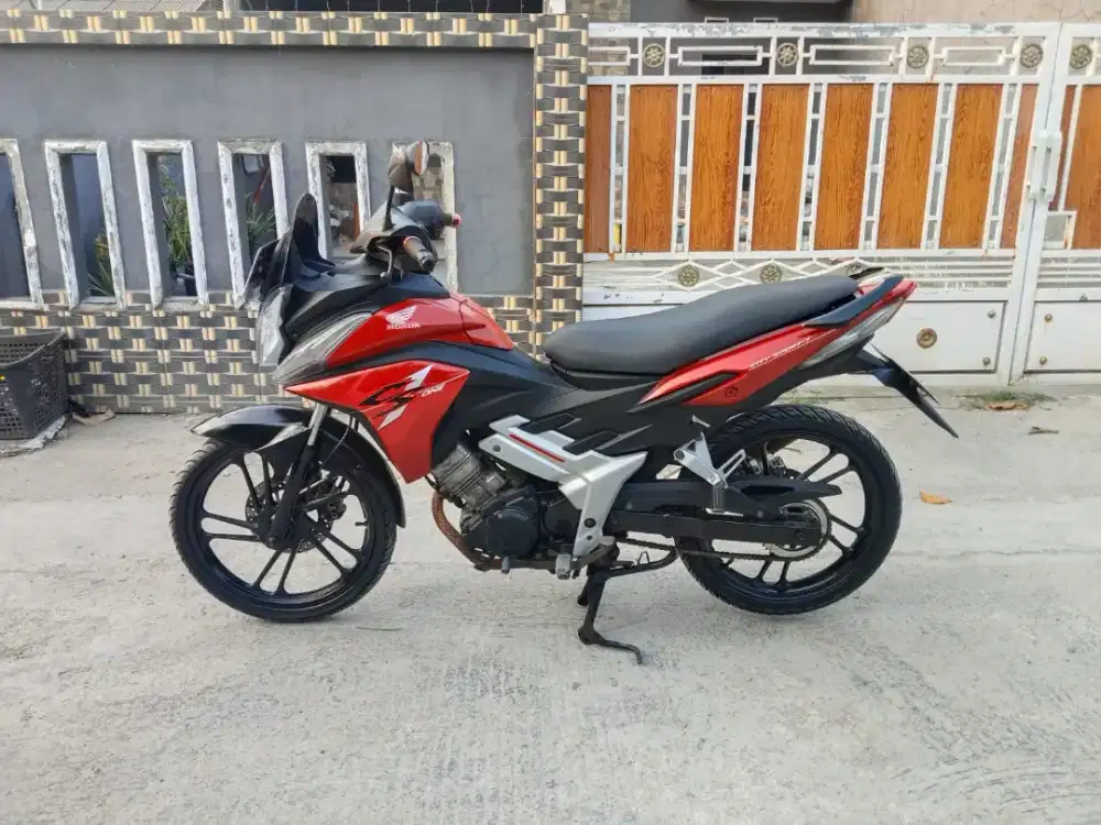 Honda CS1 tahun 2011 siap pakai di Tangerang