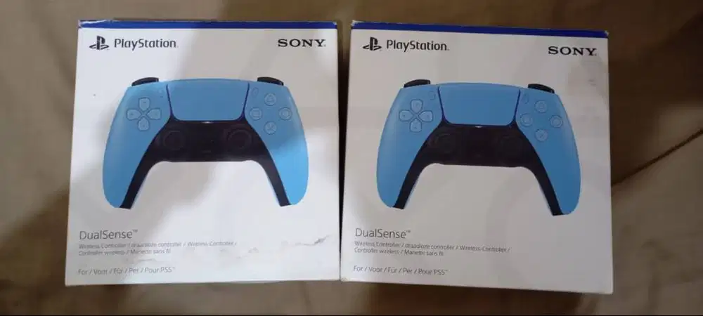 Bundle 2 DualSense PS5 Starlight Blue + Sony Charging Station Original