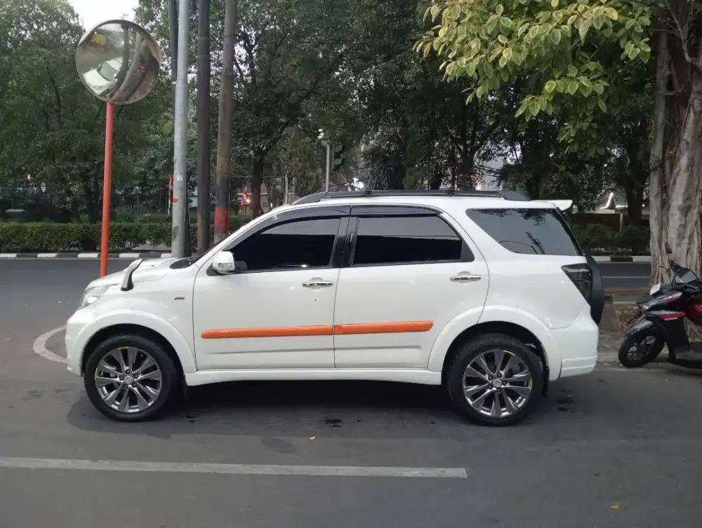 Dijual rush tipe G matic tahun 2014. bagus, mulus, halus