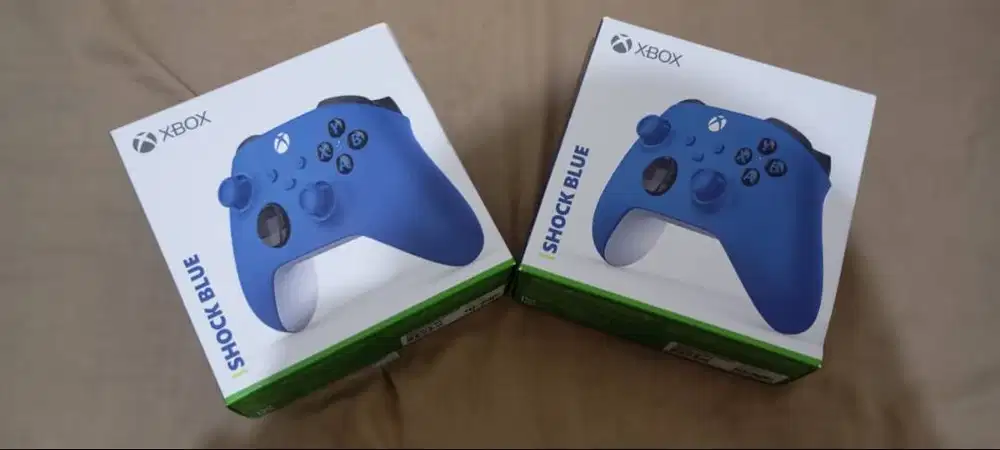 Bundle 2 Xbox Wireless Controller Shock Blue Original, New Full Box