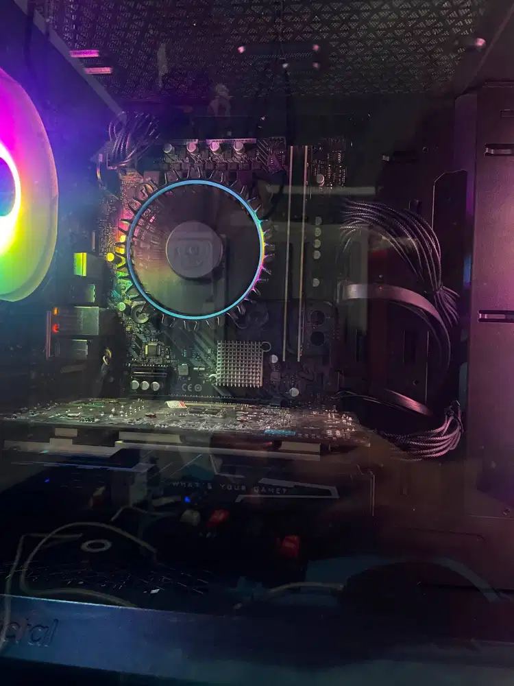 PC Only Gaming Fractal Gen 12 + VGA Galax + RAM + SSD Jual Cepat BU