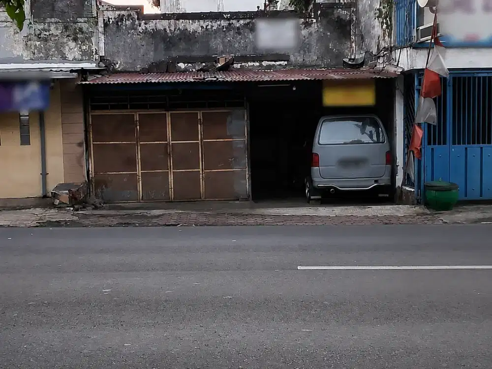Rumah SHM Strategis di Klojen Malang. Dekat Dekat Alun-Alun Malang, Stasiun Malang Kota Baru, RS Lavalette, MOG, Ijen Boulevard.MLG00093