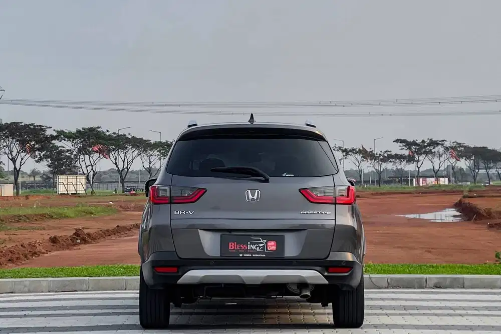 Honda BRV BR-V 1.5 Prestige Sensing CVT 2022 Abu abu. FULL RECORD!!!