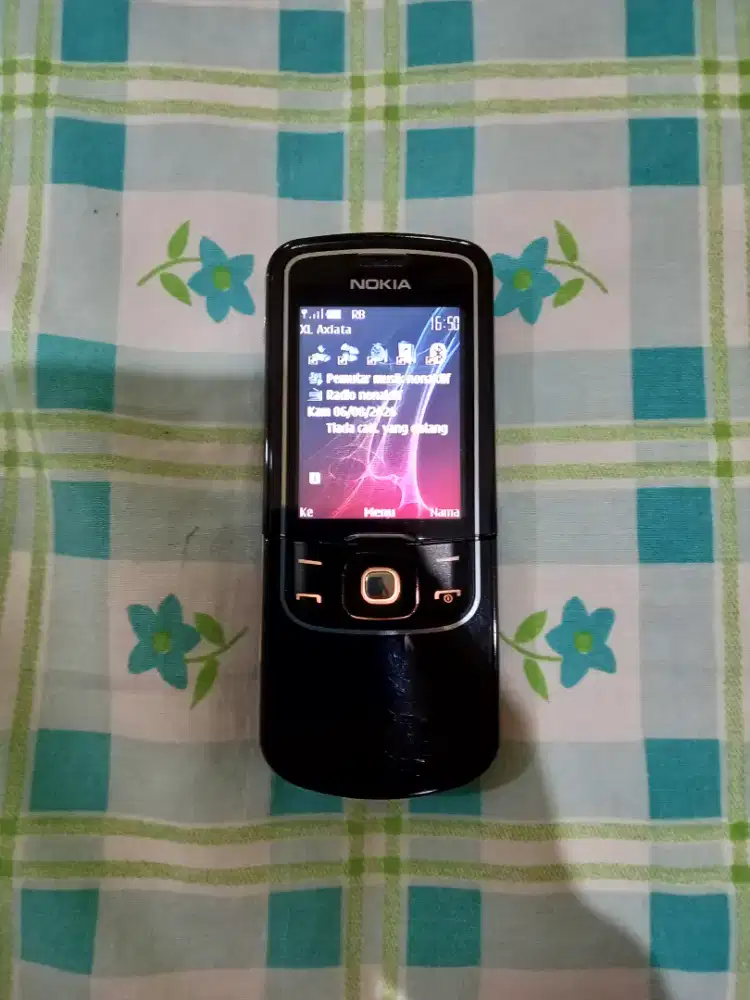NOKIA 8600 LUNA