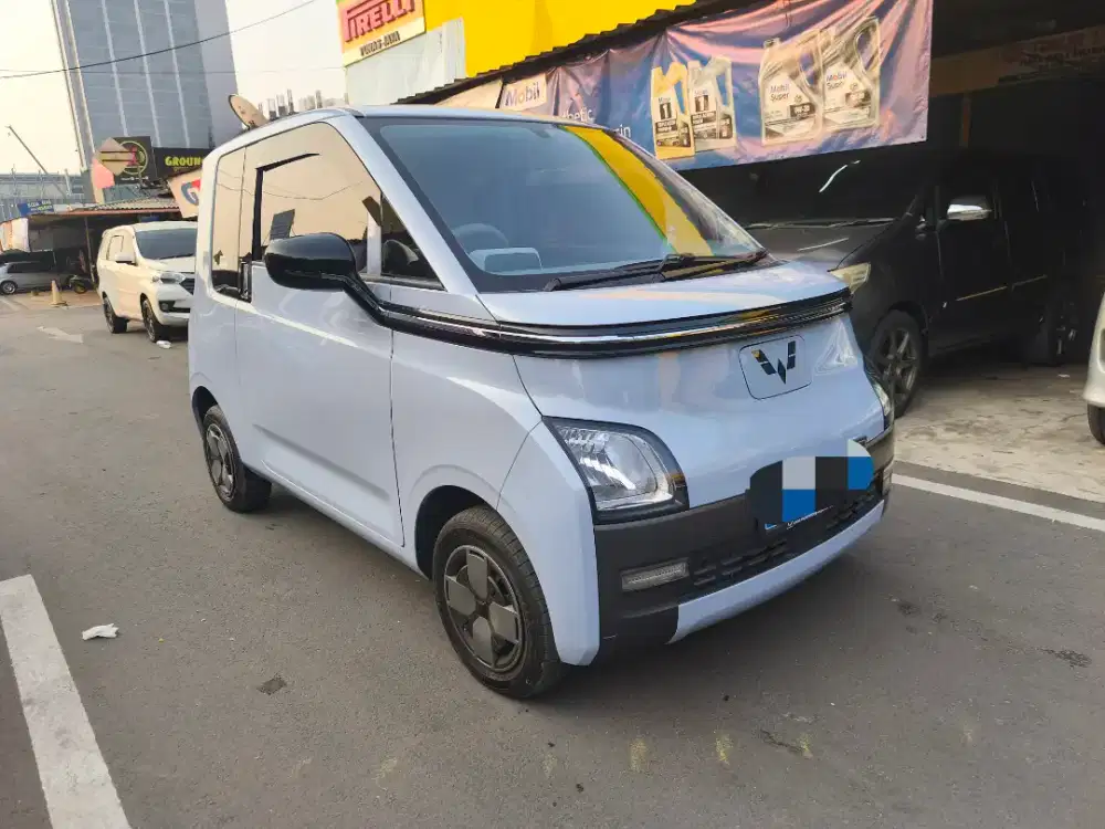 Air EV lite standar range 2023 like new