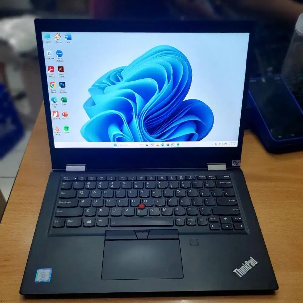 Lenovo Thinkpad X390 Yoga Core i7 Gen8 Ram 16gb 13.3inch N-MRG