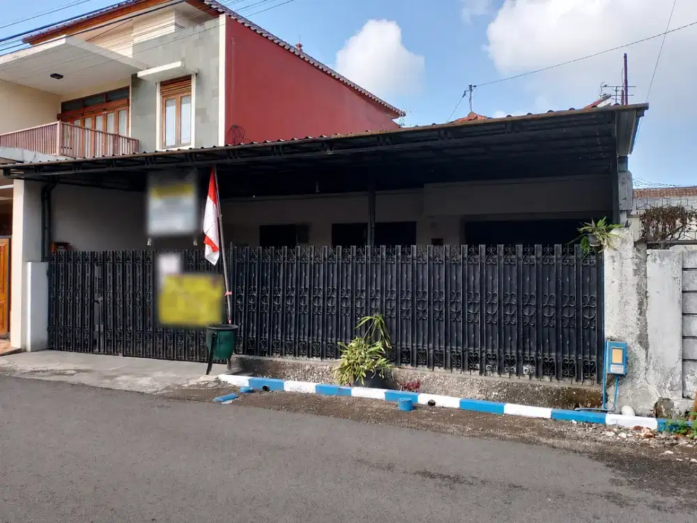 Rumah Luas di Tengah Kota Malang. MLG00095