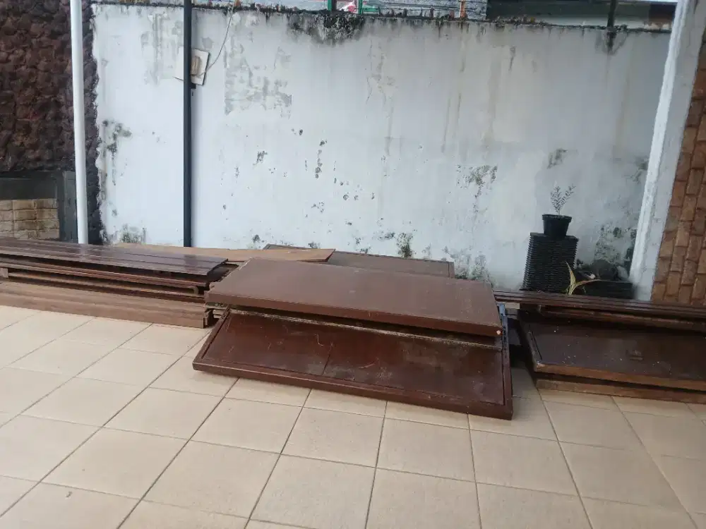 Jual murah kokoh kuat puluhan tahun cepat 6 unit kayu Dipan ,